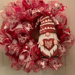 Valentine gnome wreath